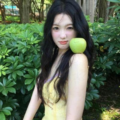 外星女生柴小七2海报